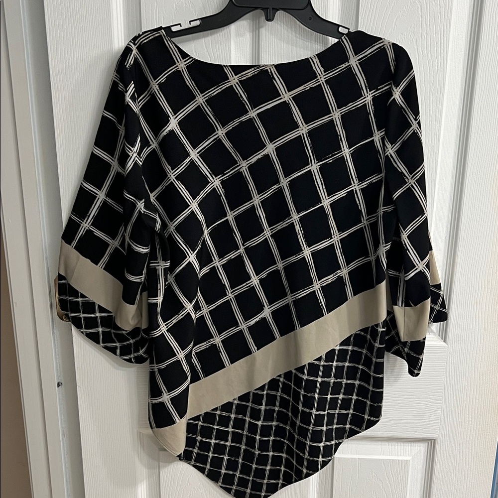 Alfani Women's Black and White Blouse WEEKEND SALE 🤩